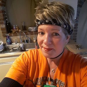 Meet your Posher, Linda